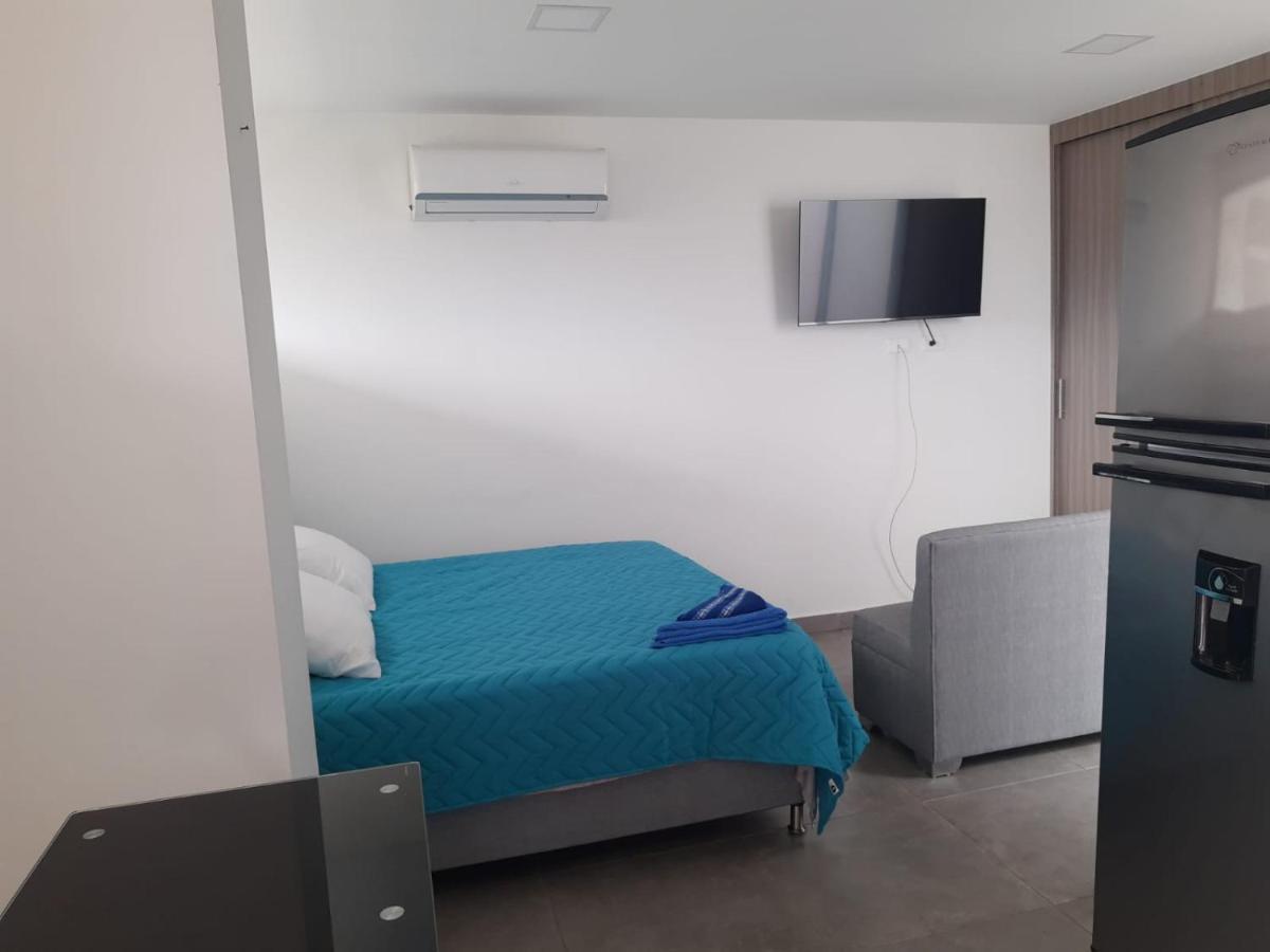 Camelot Apartahotel Medellín Zimmer foto